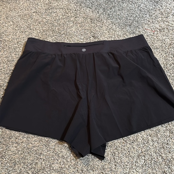Athleta Fast Route Lasercut Run Short size large - Picture 3 of 5